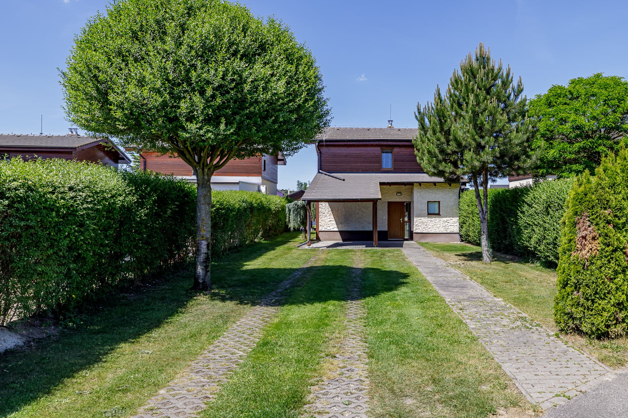 Rekreačná chata pri jazere v súkromnom areáli Penati Golf Resort, Šajdíkove Humence, obrázok 2